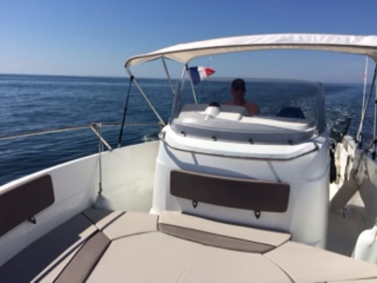 Båtuthyrning Jeanneau Cap Camarat 7.5 CC i Locmariaquer på Samboat 