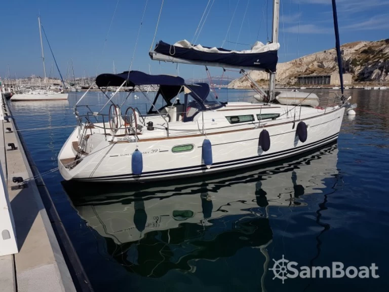 Båtuthyrning Jeanneau Sun Odyssey 39i i Marseille på Samboat 