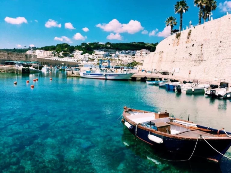 RIB för uthyrning San Foca till det bästa priset 