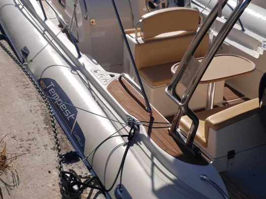 Båtuthyrning Capelli Tempest 900 i Propriano på Samboat 