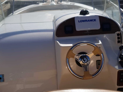 Uthyrning RIB Capelli med en båtlicens 