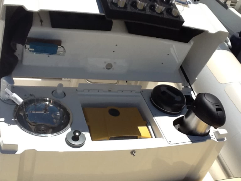 RIB för uthyrning Palavas-les-Flots till det bästa priset 