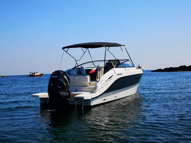 Båtuthyrning Quicksylver Activ 805 Cruiser i Hyeres på Samboat 