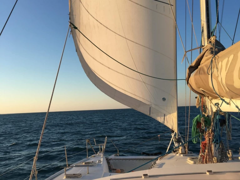 Uthyrning Katamaran  Jeantot-Marine med en båtlicens 