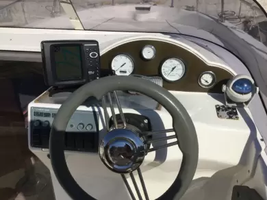 Pacific Craft Pacific Craft 650 WA charter bareboat eller skeppad i Sète