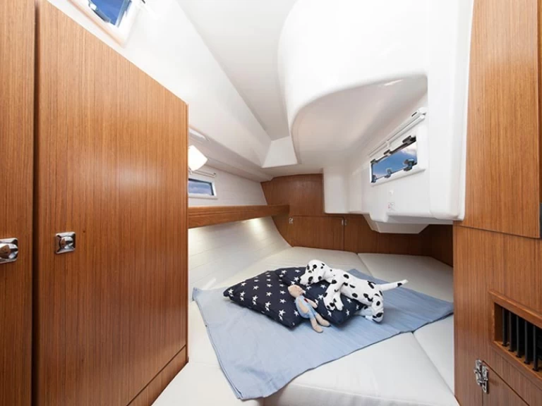 Uthyrning Segelbåt  i Lelystad - Bavaria Cruiser 33