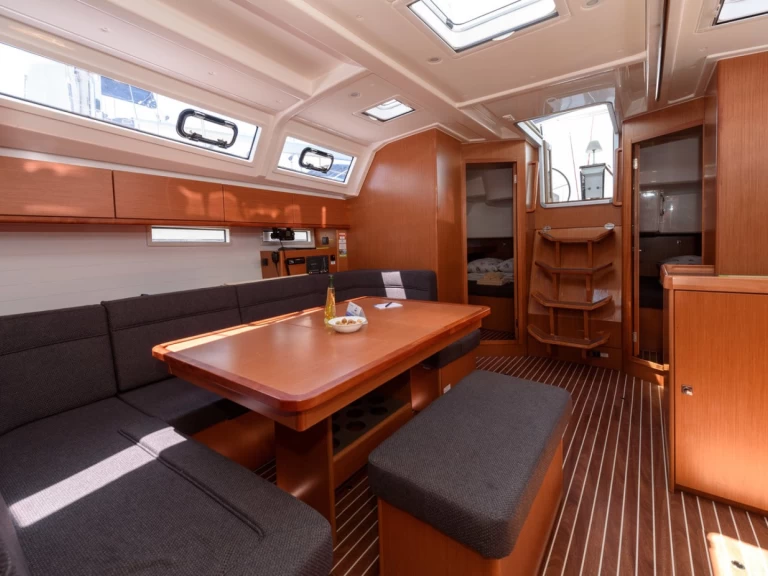 Uthyrning Segelbåt  i Trogir  - Bavaria Cruiser 46