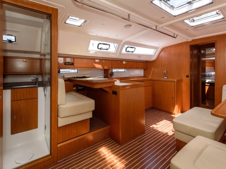 Segelbåt  för uthyrning Trogir  till det bästa priset 