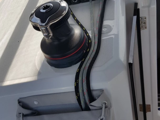 Uthyrning Segelbåt  Bénéteau med en båtlicens 