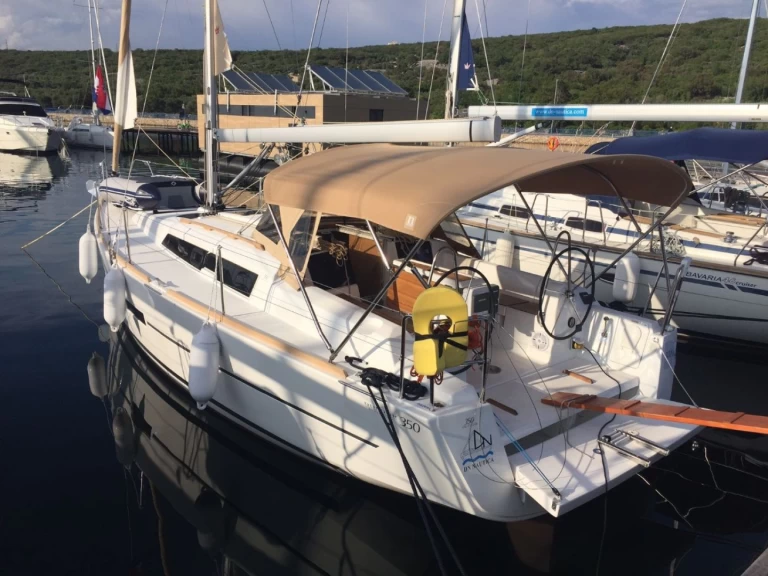 Yacht charter Punat billig Dufour 350 Grand Large