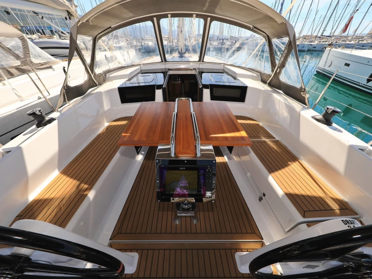 Hyra Segelbåt  med eller utan skeppare Hanse Kaštela 