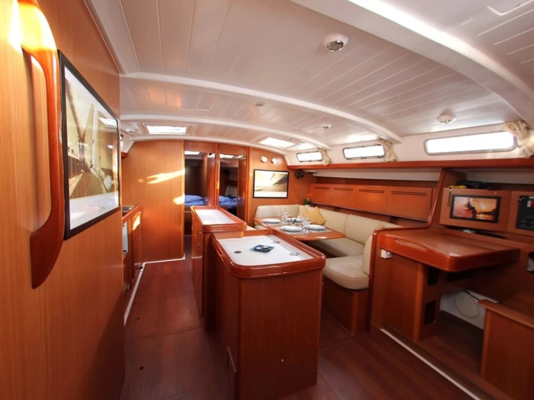 Yacht charter Alimos billig Cyclades 50.5