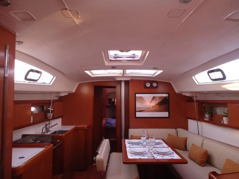 Yacht charter Alimos billig Oceanis 43