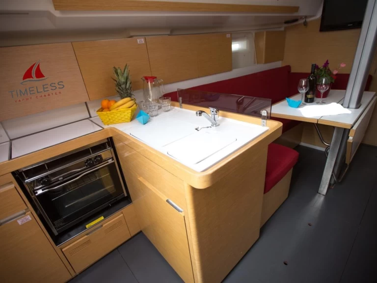 Hyra Segelbåt  med eller utan skeppare Elan Biograd Na Moru 