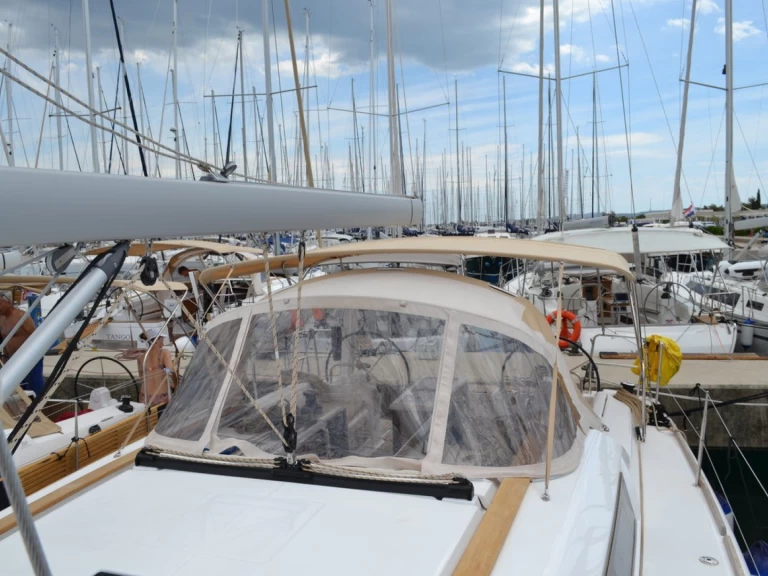 Båtuthyrning Dufour Dufour 412 Grand Large i Sukošan på Samboat 