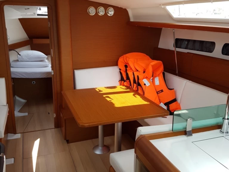 Yacht charter Sukošan billig Sun Odyssey 419