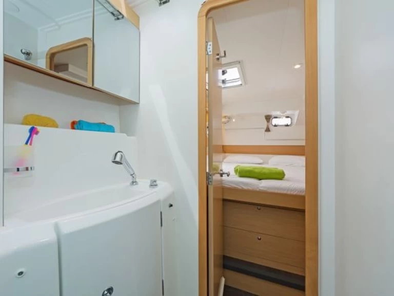 Hyr en Lagoon Lagoon 400 S2 Lavrio 