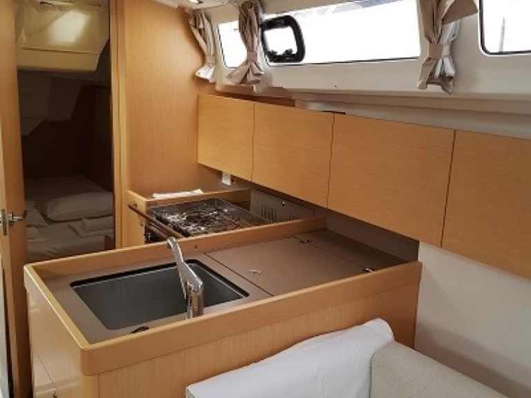 Uthyrning Segelbåt  i Trogir  - Bénéteau Oceanis 35.1