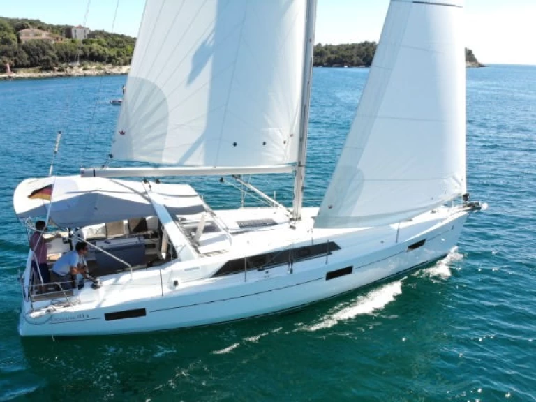 Hyra Segelbåt  med eller utan skeppare Bénéteau Rogoznica 