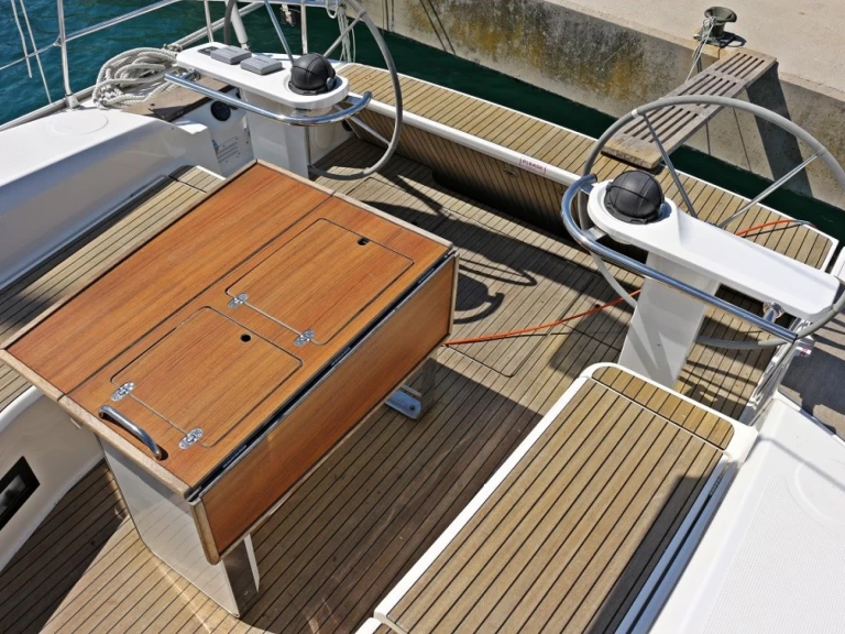 Segelbåt  för uthyrning Sukošan till det bästa priset 