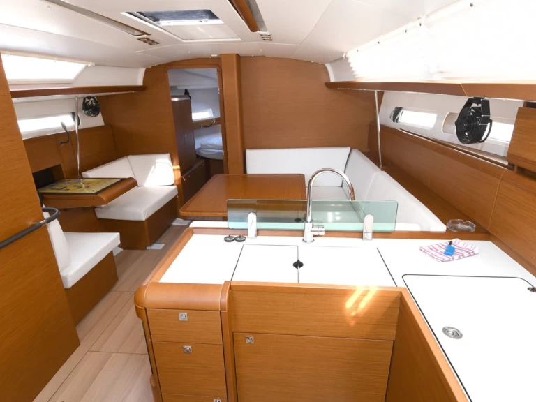 Yacht charter Komolac billig Sun Odyssey 419
