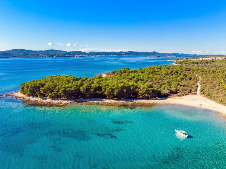 Hyra Motorbåt  med eller utan skeppare Jeanneau Biograd Na Moru 