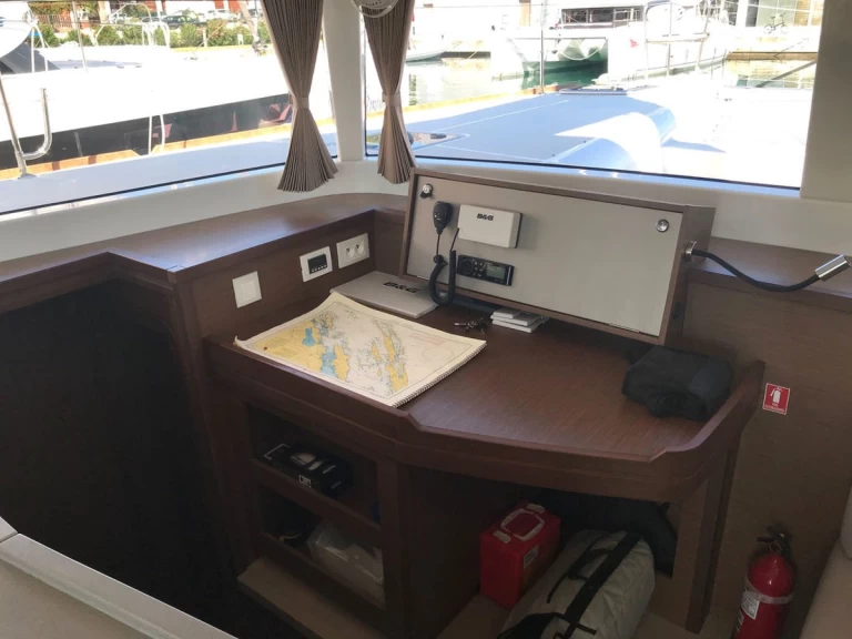 Hyr en Lagoon Lagoon 450 F Kaštela 