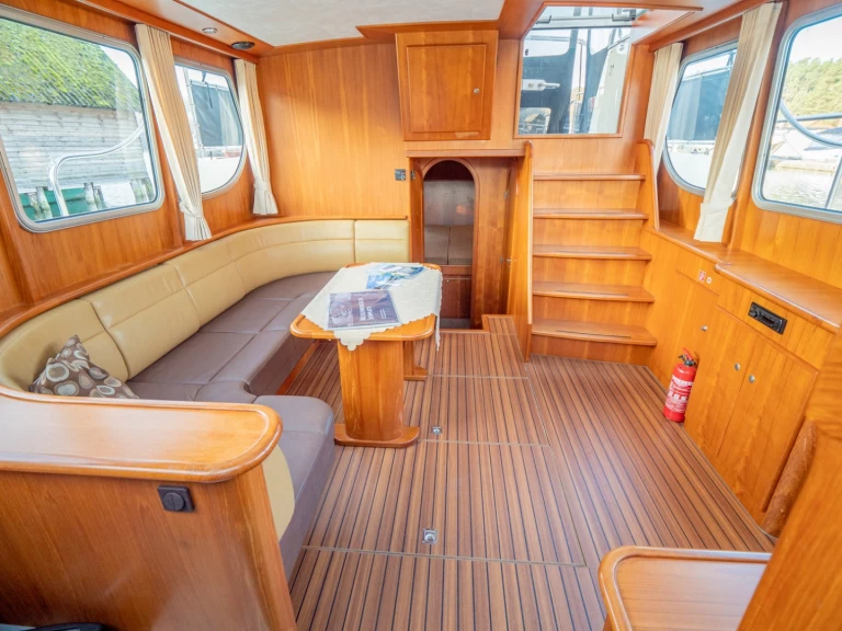 Yacht charter Waren (Müritz) billig 1150 XL