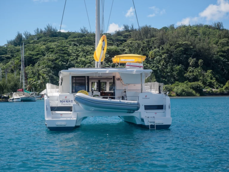 Hyr en Fountaine Pajot Lucia 40 Raiatea 