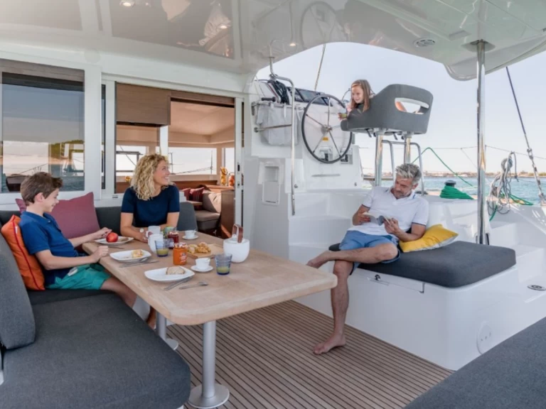 Uthyrning Katamaran  i Raiatea - Lagoon Lagoon 40