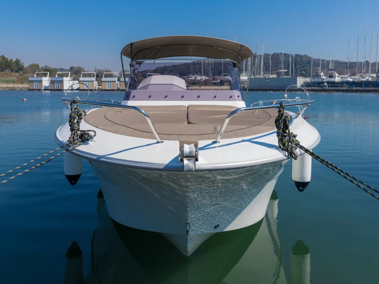 Motorbåt  för uthyrning Pula  till det bästa priset 