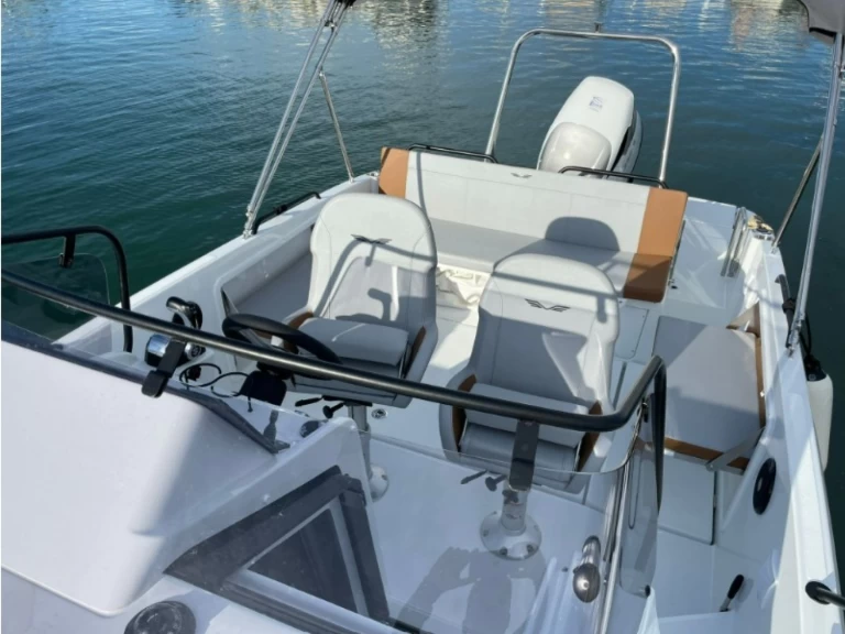 Båtuthyrning Bénéteau Flyer 8 SUNdeck i Port de Cambrils på Samboat 