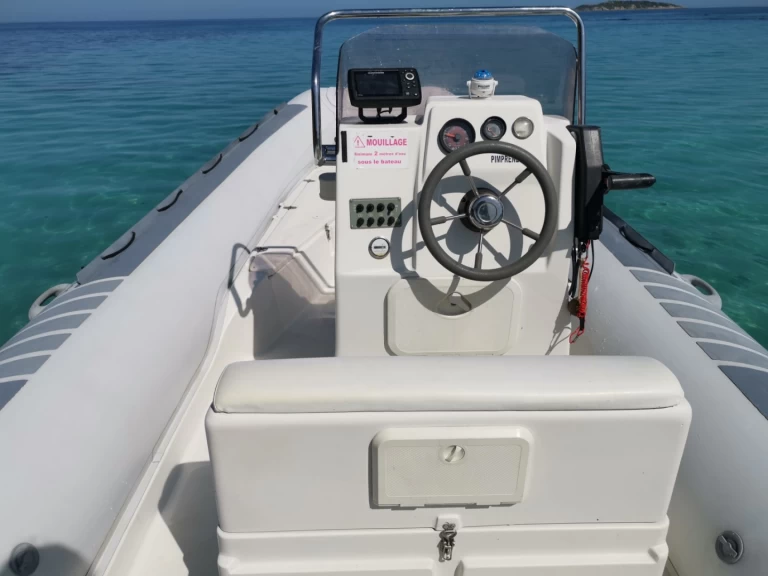 Uthyrning Porto-Vecchio - Lomac Lomac 600 IN av Samboat 