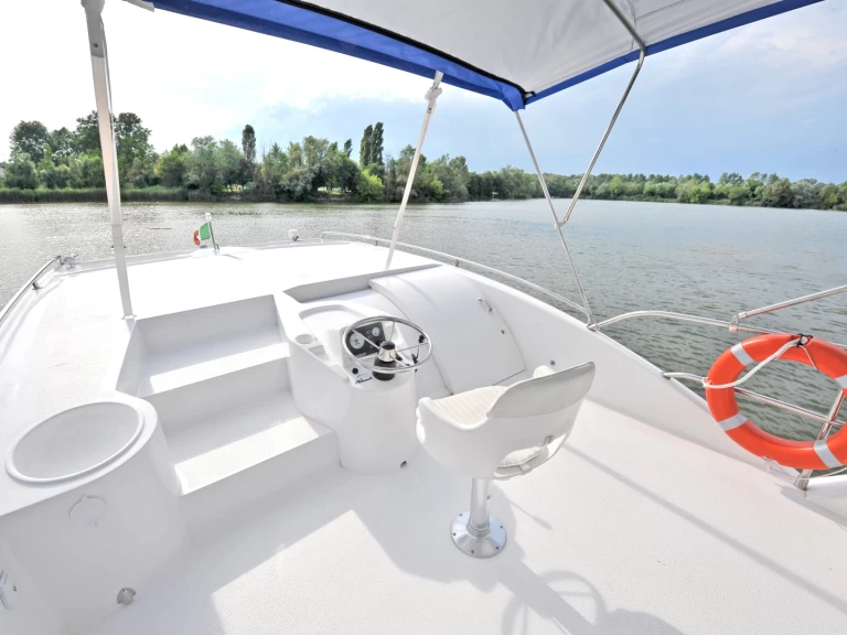 Hyr en Houseboat Holidays Italia Minuetto 6+ Casale sul Sile 