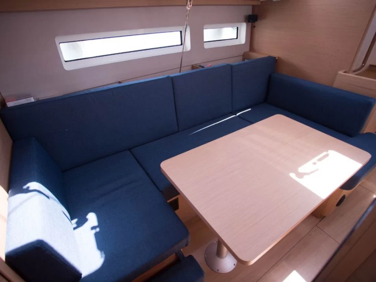 Hyr en Jeanneau Sun Odyssey 440 Donji Seget 