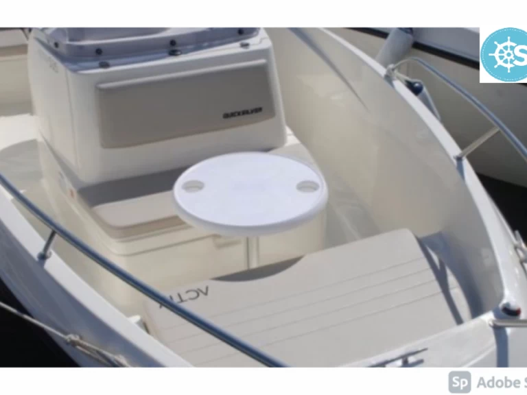 Yacht charter Marseille billig Activ 555 Open