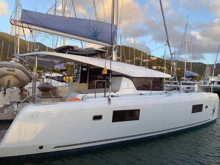 Yacht charter Road Town billig Lagoon 42