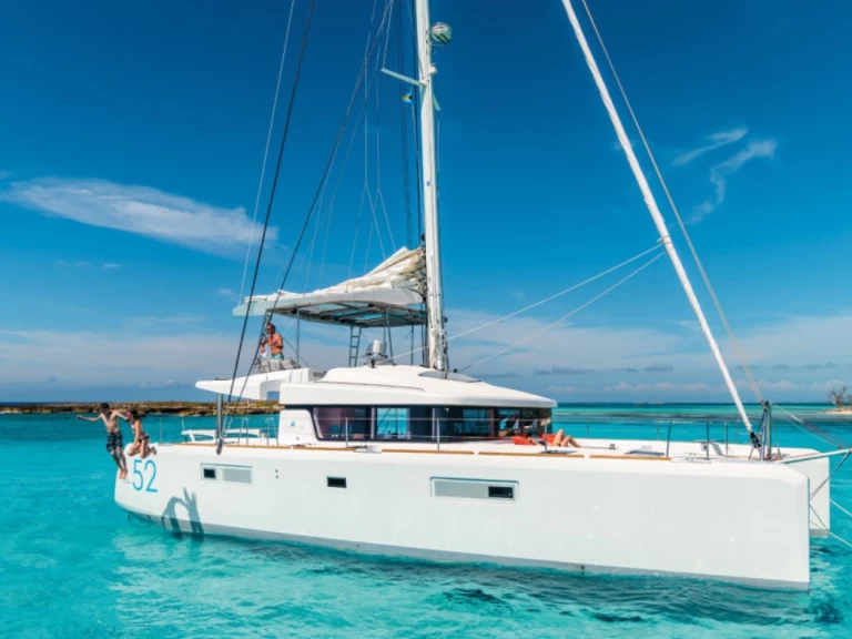 Uthyrning Segelbåt  i Alimos - Custom Made Aizu