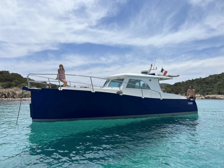 Uthyrning Motorbåt  i Sari-Solenzara - Meta JMF 32