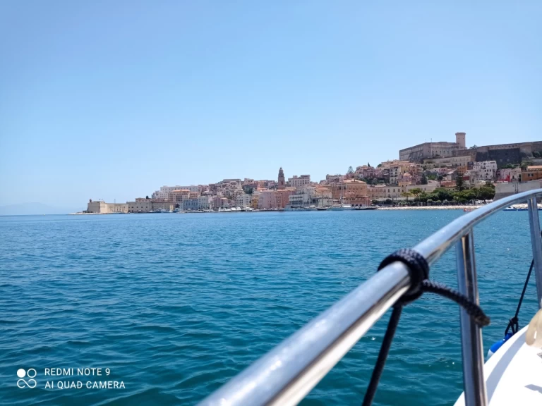 Motorbåt  för uthyrning Gaeta till det bästa priset 