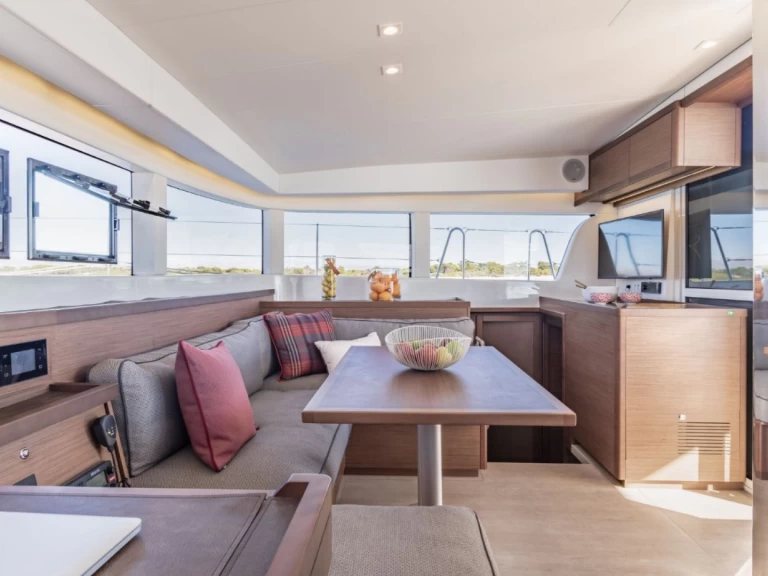 Uthyrning Katamaran  Lagoon med en båtlicens 