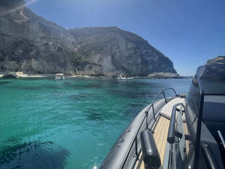 Hyra RIB med eller utan skeppare Salpa Terracina 