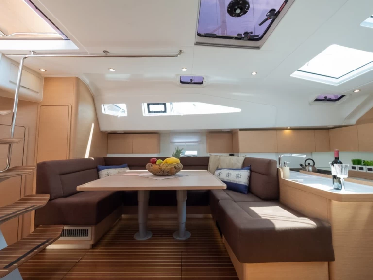 Hyr en Elan Impression 50 Biograd Na Moru 