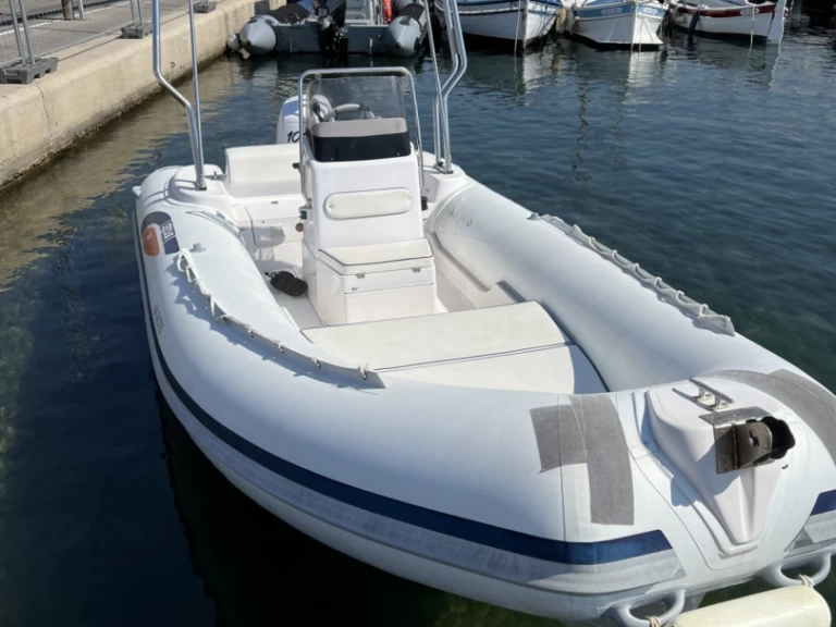 RIB för uthyrning La Ciotat till det bästa priset 