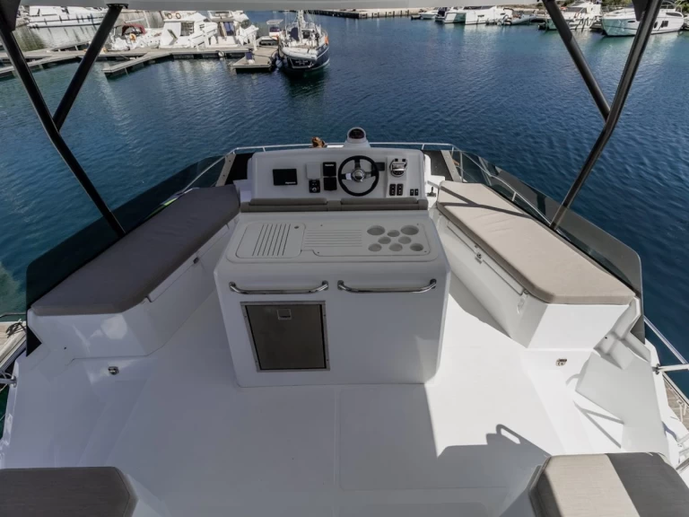 Yacht charter Primošten  billig Bali Catspace MY
