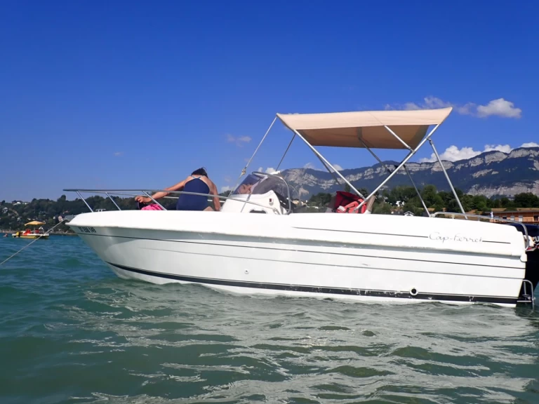 Yacht charter Aix-les-Bains billig Cap Ferret 552 Sun Deck