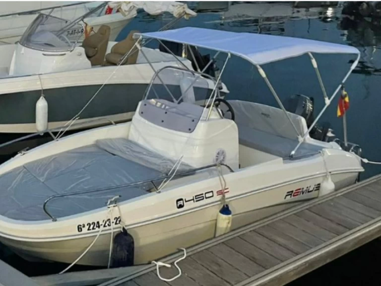 Remus Remus 450 open charter bareboat eller skeppad i Alicante