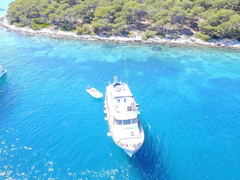 Yacht charter Split  billig Cheoy Lee 55