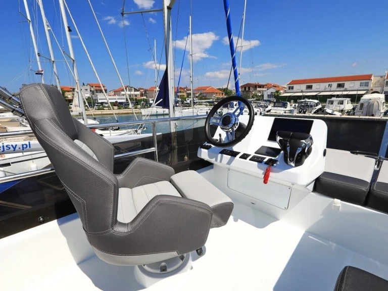 Motorbåt  för uthyrning Pirovac till det bästa priset 