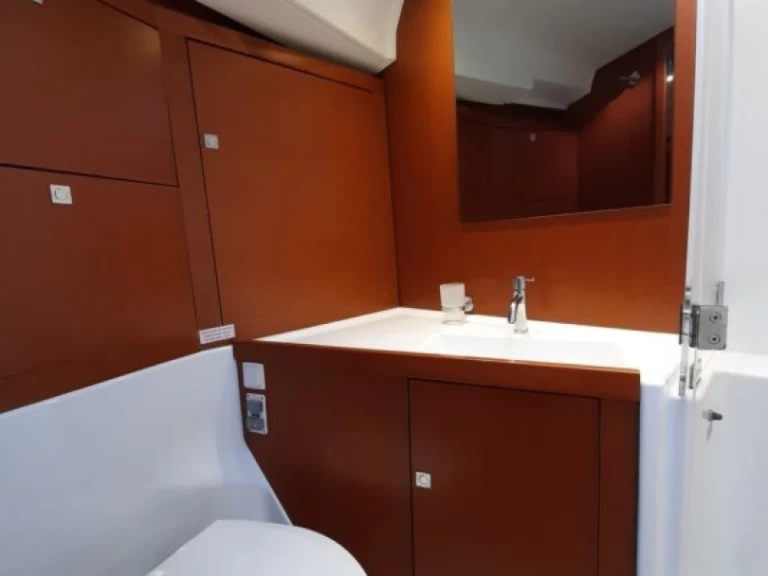 Båtuthyrning Bénéteau Oceanis 45 i Adaköy på Samboat 
